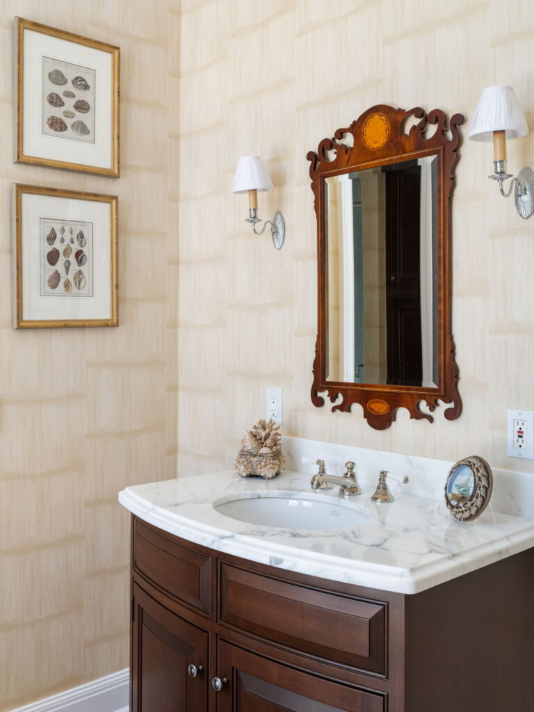 FIRST FLOOR BATH