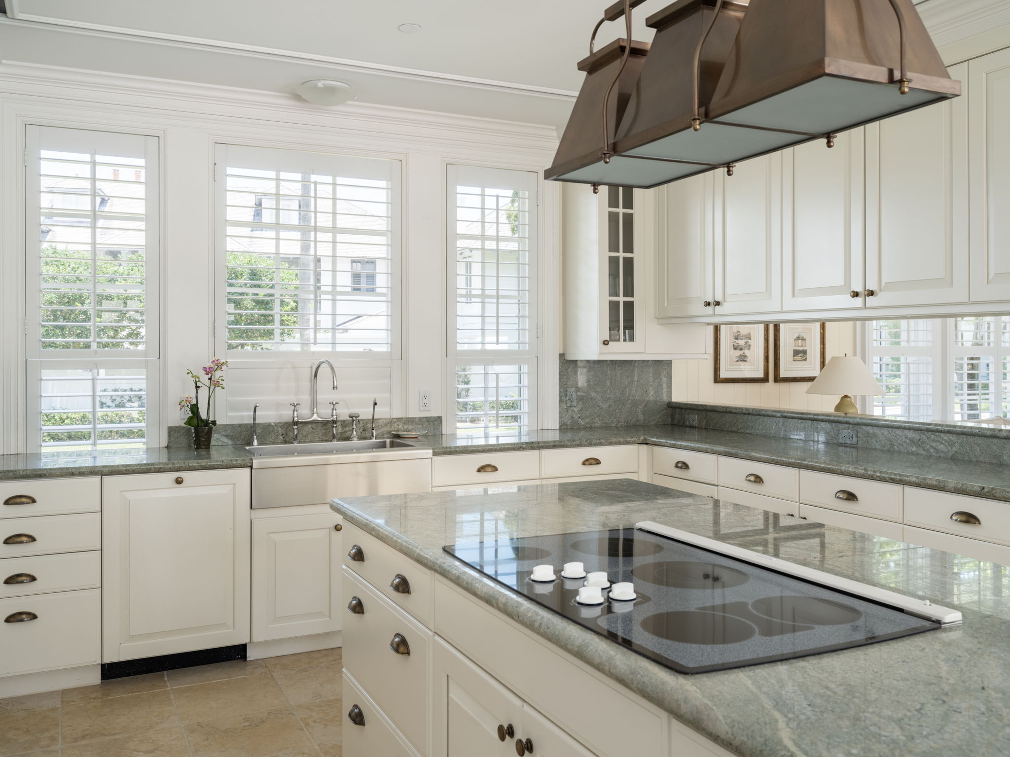 KITCHEN KITCHEN