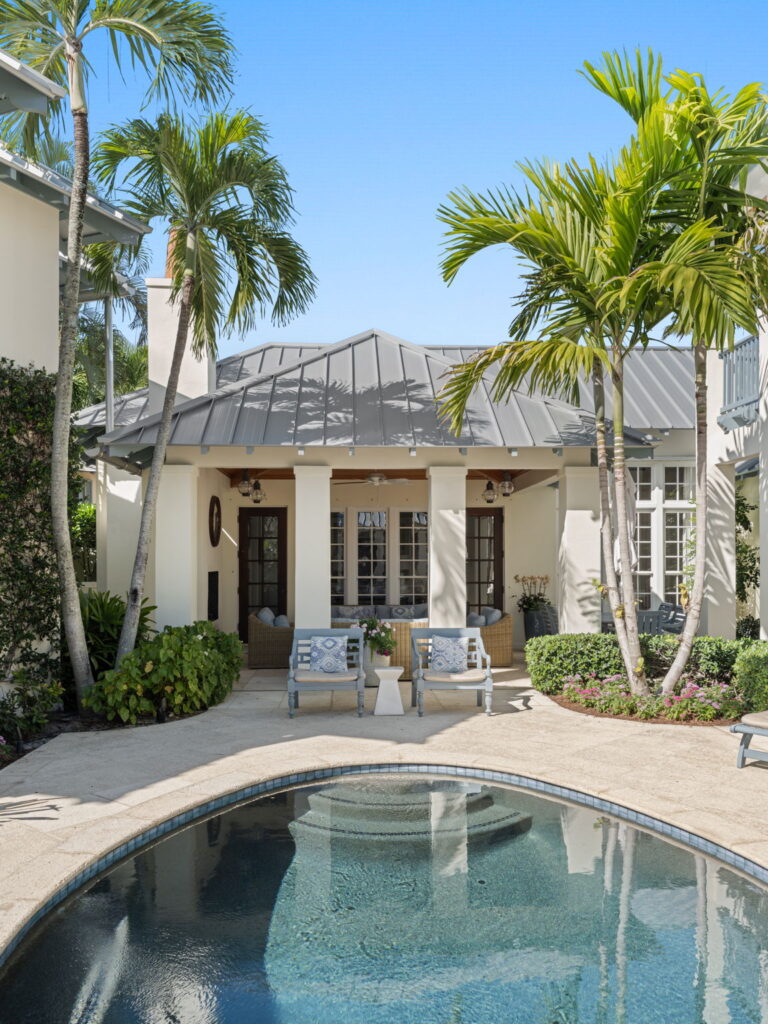 POOL, TERRACE & LOGGIA