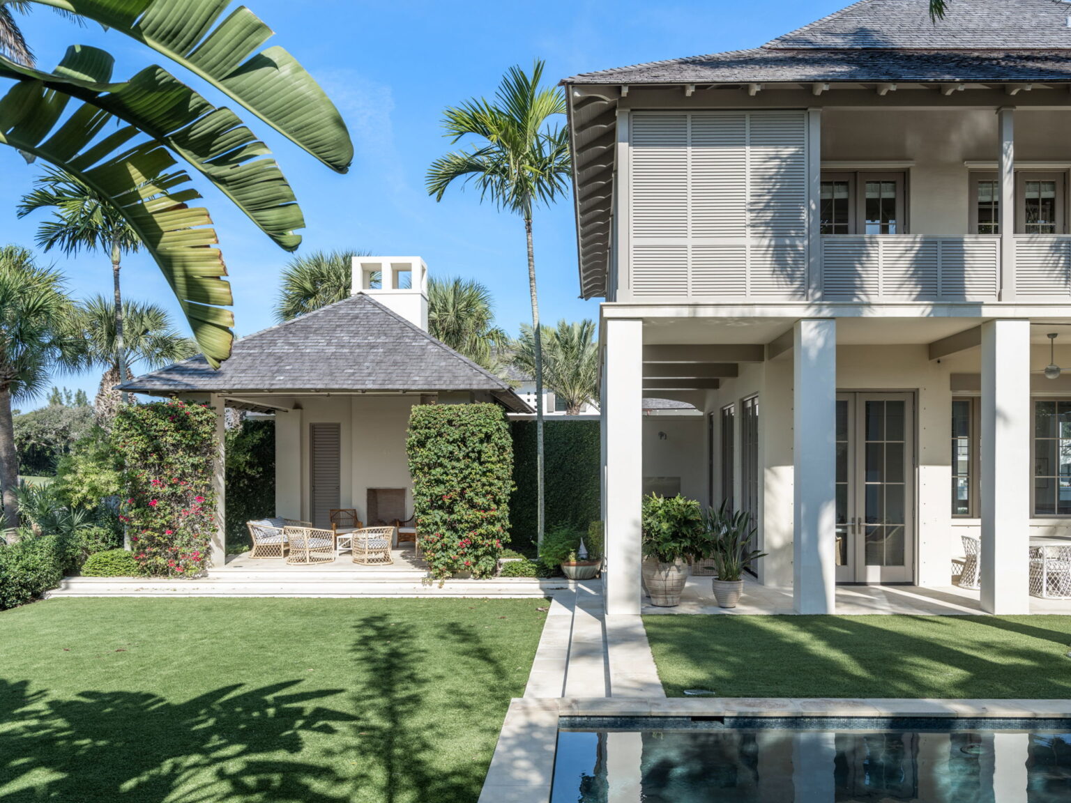 LIVING PAVILION & GARDEN