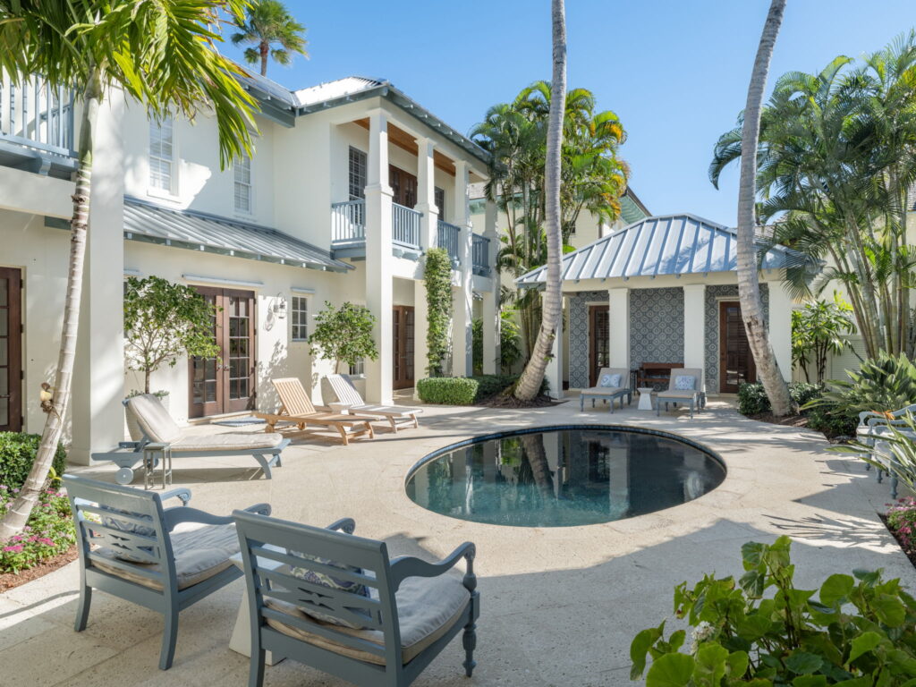 POOL, TERRACE & CABANA