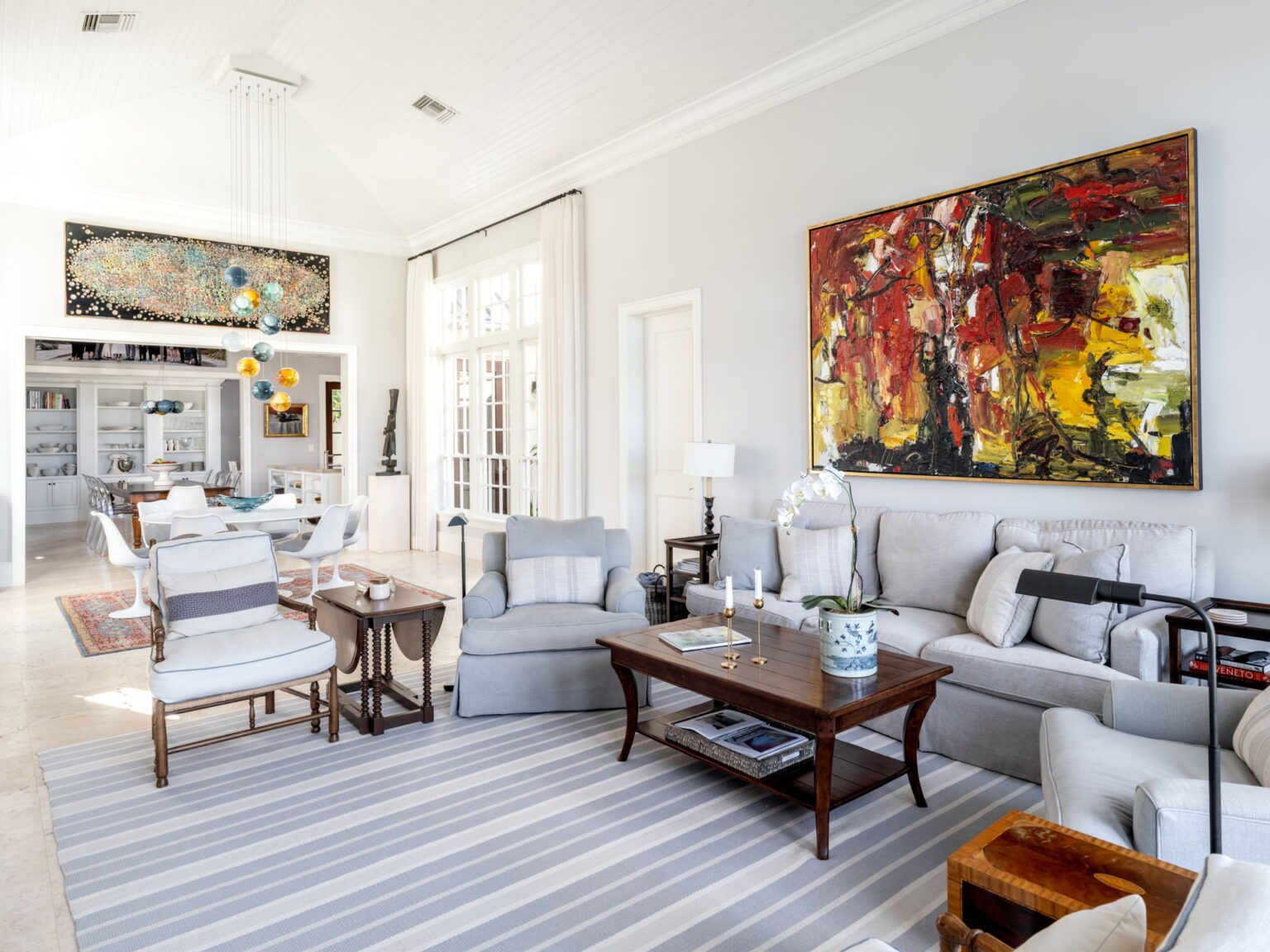 SITTING / DINING ROOM