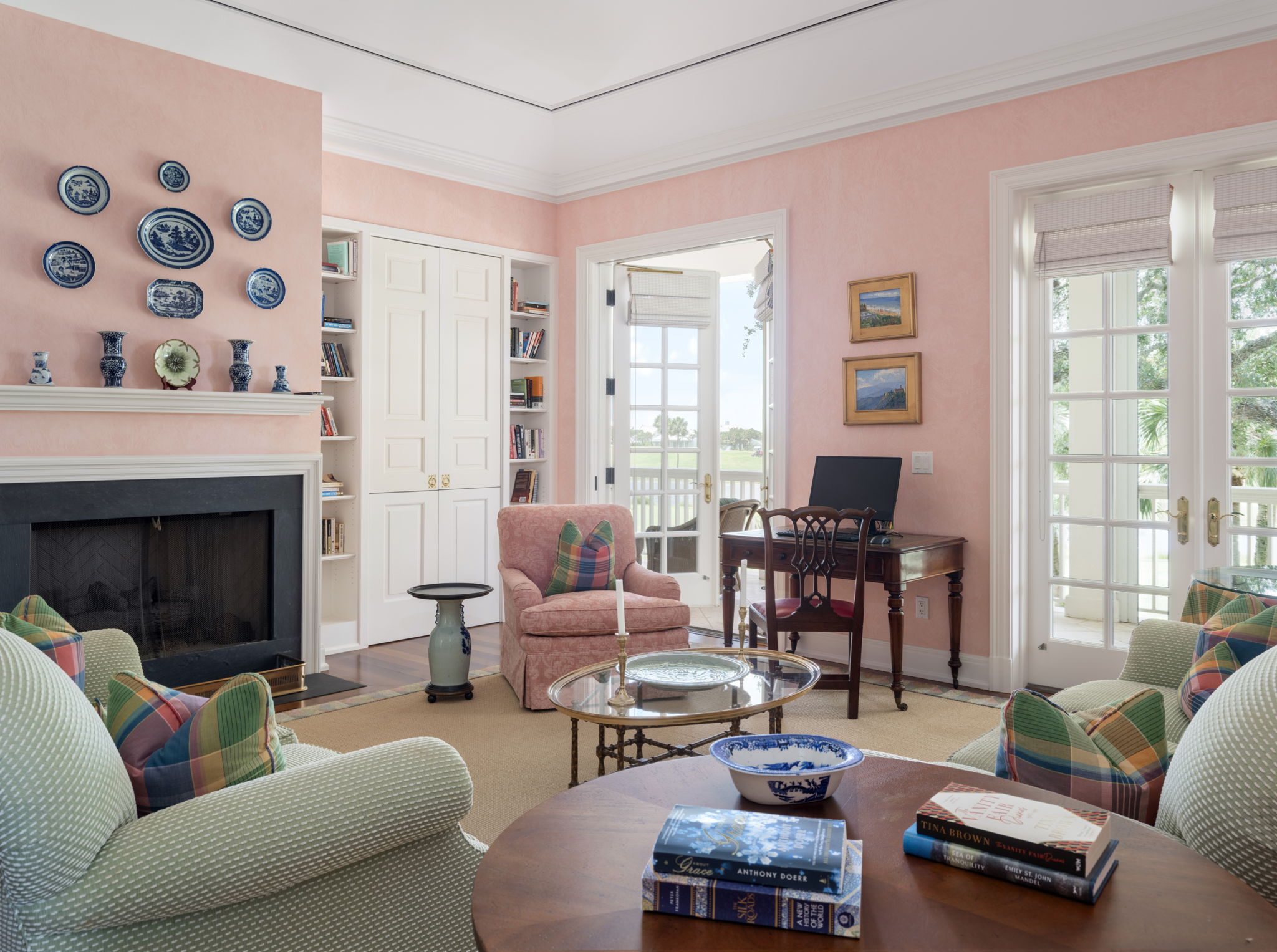 PRIMARY SITTING ROOM PRIMARY SITTING ROOM