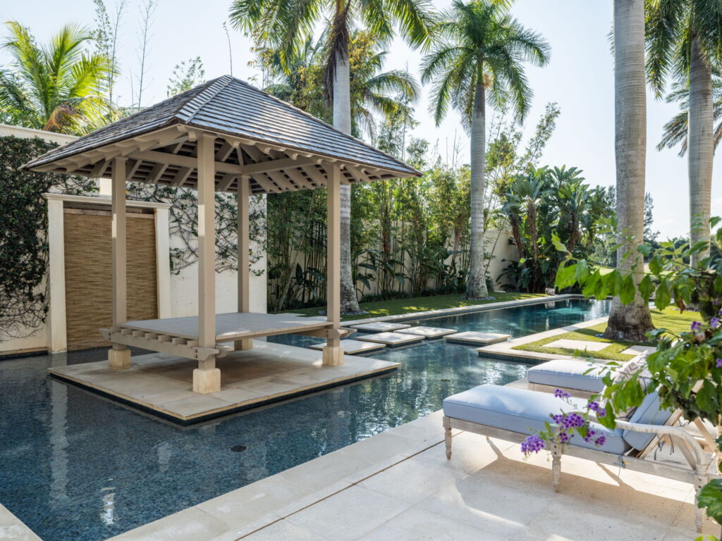 BALI BED, REFLECTING POOL, POOL & COURTYARD