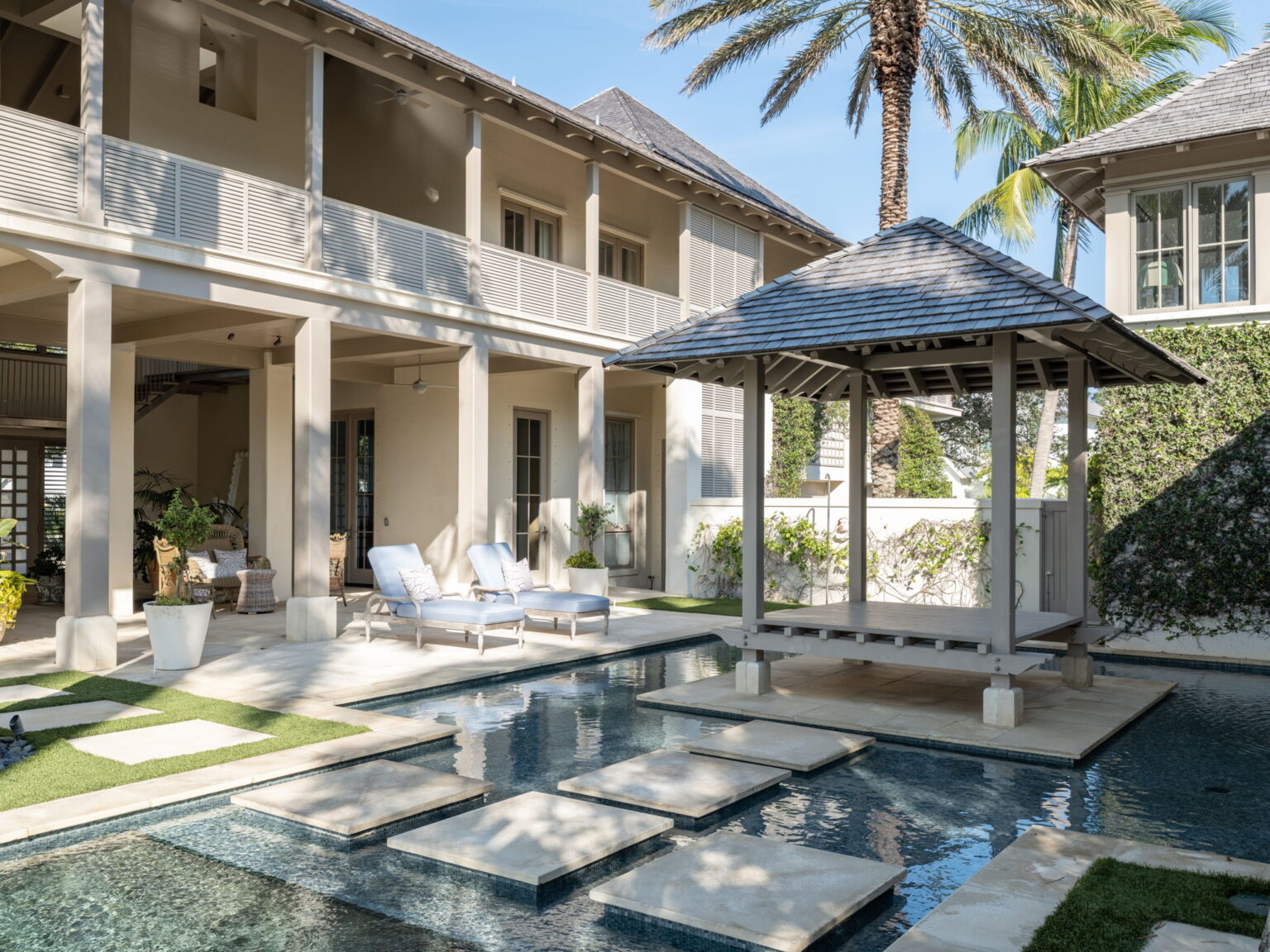REFLECTING POOL, BALI BED & LOGGIA
