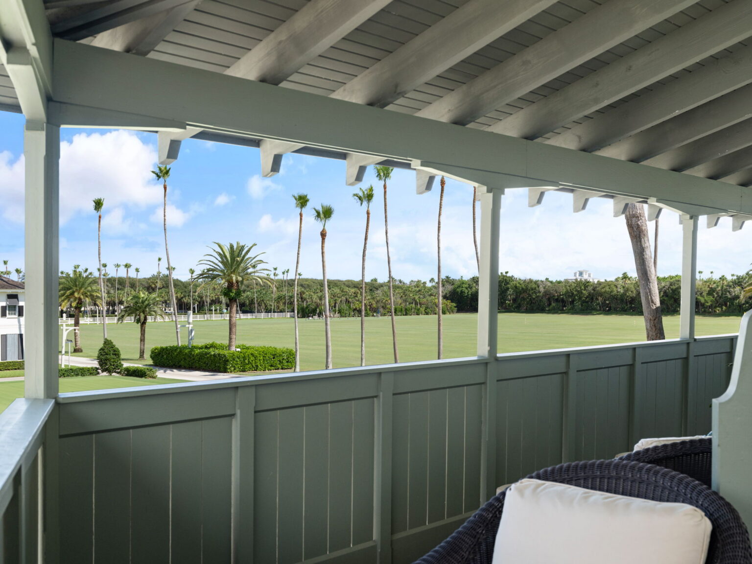 balcony